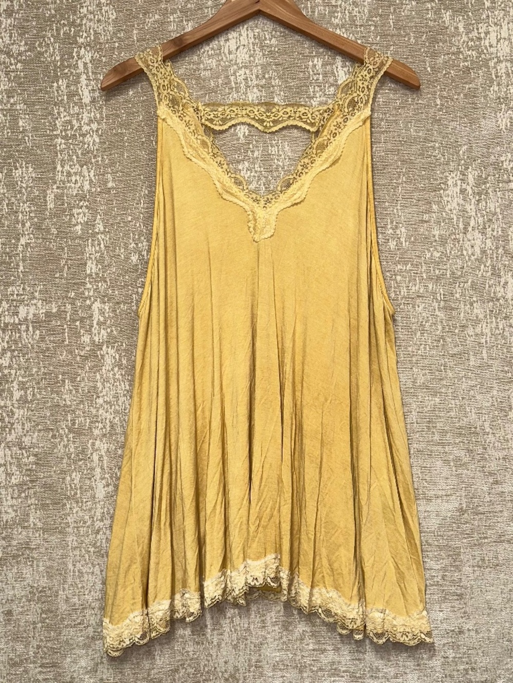 POL mustard Lace Tank Top